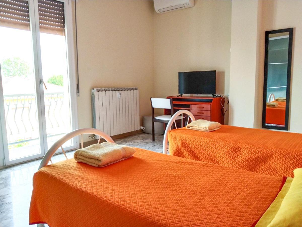 Casa Bignardi - Affitti Brevi Italia Hotel Modena Kültér fotó